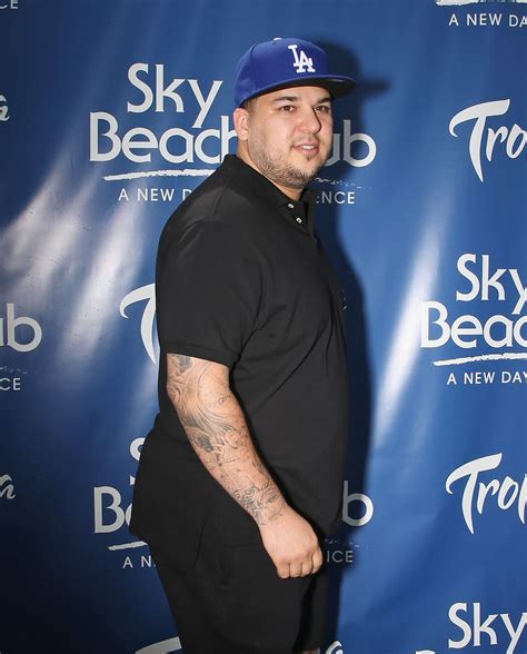 rob kardashian now|rob kardashian latest photo.